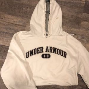 Men’s white Under Armour hoodie size Large